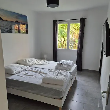 Donostia - Jacuzzi & Piscine Chauffee Ayguemorte-Les-Graves